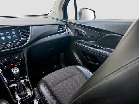 Used 2019 Buick Encore Preferred FWD image 19