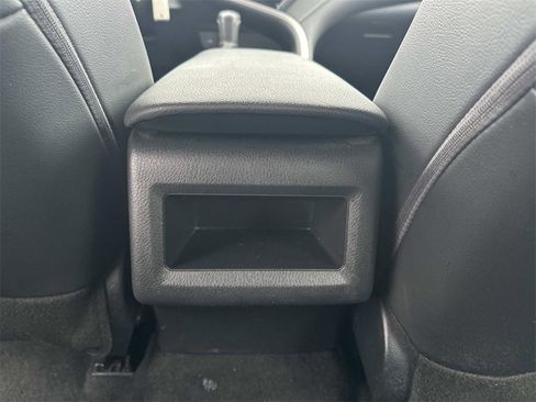 Used 2023 Toyota Camry SE image 14