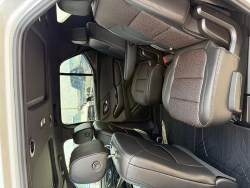 Used 2023 Chevrolet Traverse High Country w/ LPO, Floor Liner Package AWD/4WD image 63