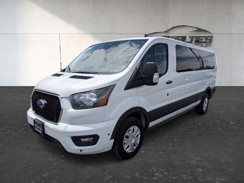 Used 2024 Ford Transit 350 XLT RWD image 5