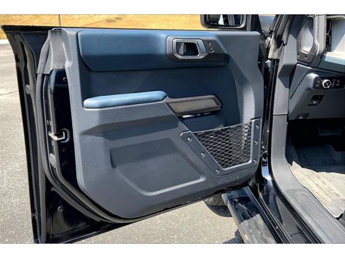 Used 2024 Ford Bronco Outer Banks AWD/4WD image 21