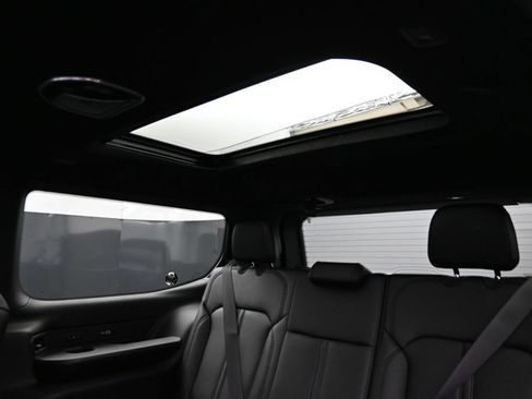 New 2026 Jeep Grand Wagoneer Limited AWD/4WD image 32