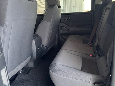 Used 2026 Nissan Frontier SV w/ Tow Package image 8