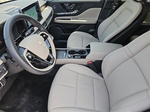 New 2025 Lincoln Corsair Reserve w/ Equipment Group 202A image 12