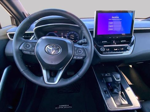 Used 2026 Toyota Corolla Cross AWD Hybrid w/ Convenience Package image 5