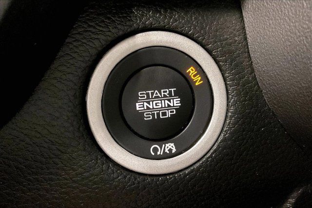Used 2025 RAM 1500 Laramie AWD/4WD image 37