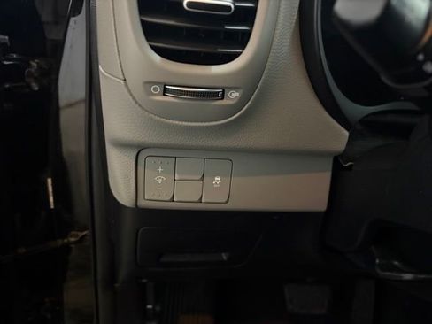 Used 2019 Kia Soul FWD image 27