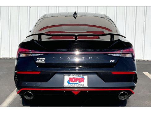 Used 2025 Hyundai Elantra N image 4