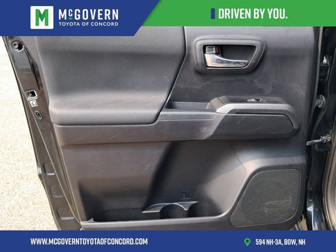 Used 2019 Toyota Tacoma TRD Off-Road w/ Technology Package AWD/4WD image 14