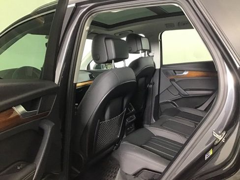 Used 2021 Audi Q5 2.0T Premium Plus image 21
