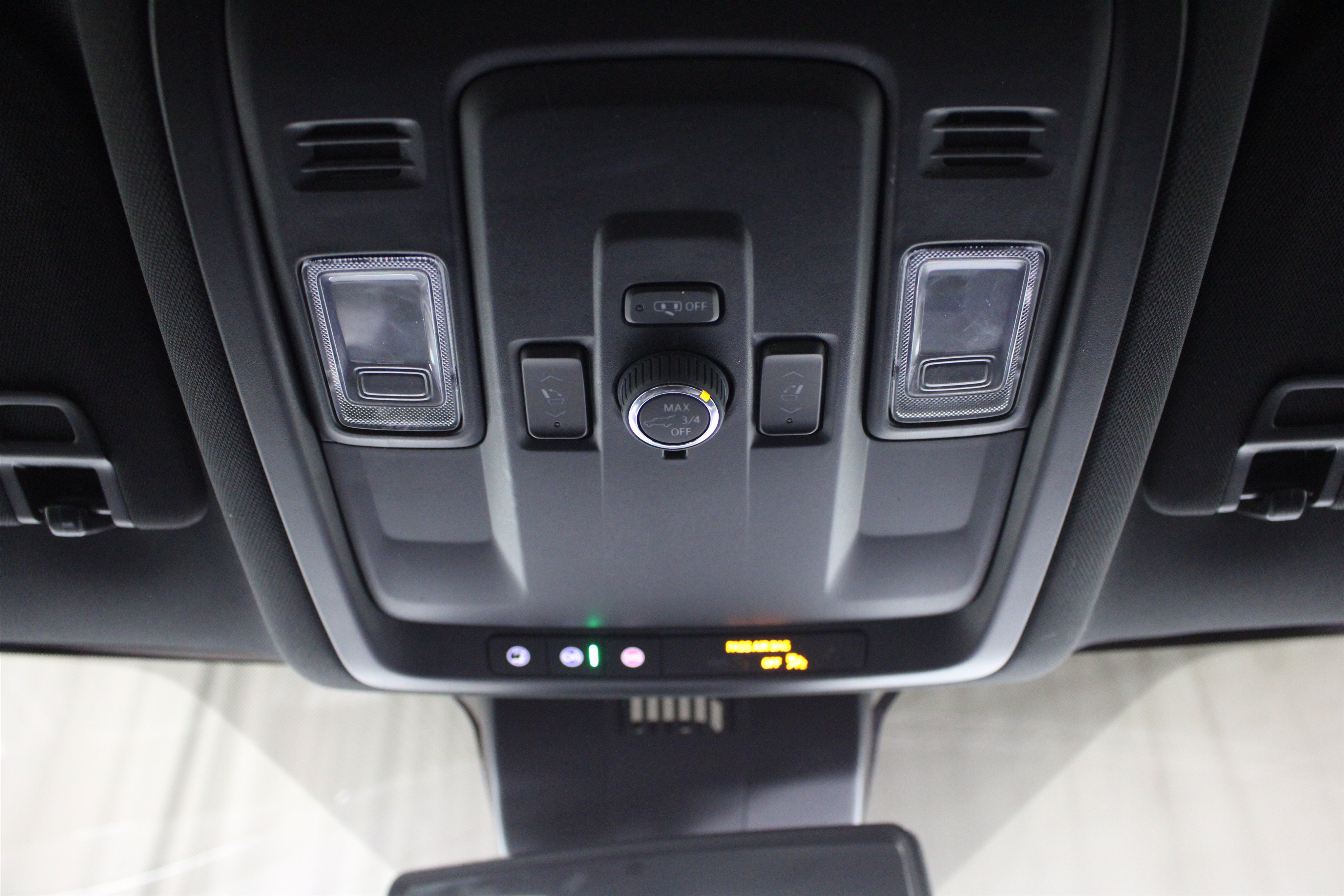 Used 2025 Chevrolet Tahoe LT w/ Comfort Package AWD/4WD image 19
