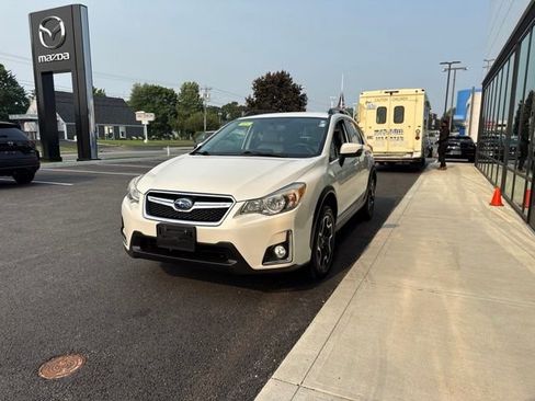 Used 2016 Subaru Crosstrek 2.0i Limited AWD/4WD image 6