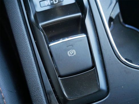 Certified 2025 Subaru Ascent Bronze Edition image 31