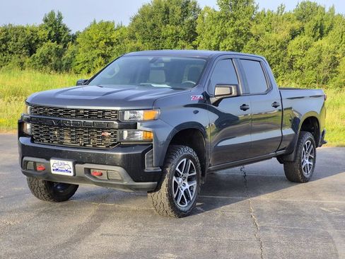 Used 2019 Chevrolet Silverado 1500 Custom Trail Boss w/ Custom Convenience Package AWD/4WD image 5