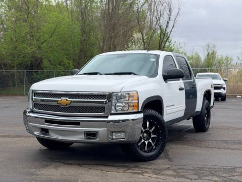 Used 2013 Chevrolet Silverado 1500 LT w/ All-Star Edition AWD/4WD image 2