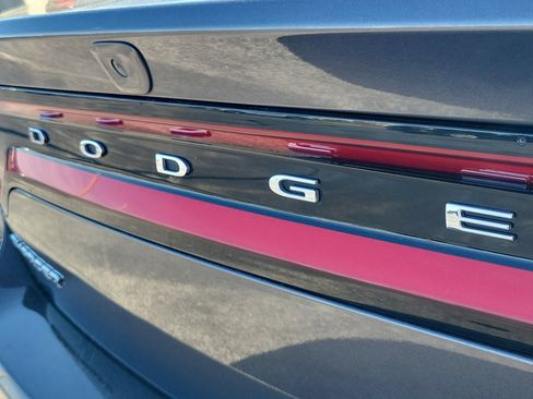 Used 2023 Dodge Charger SXT image 8