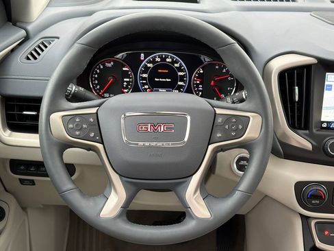 Used 2024 GMC Terrain Denali w/ Denali Premium Package image 24