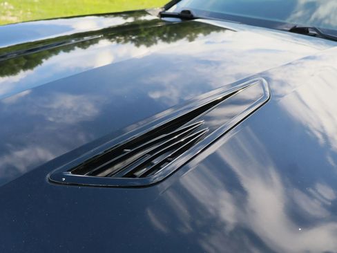 Used 2016 Chevrolet Camaro SS image 8