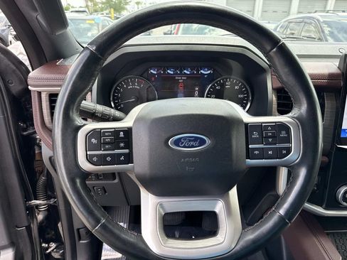 Used 2024 Ford Expedition Limited RWD image 44