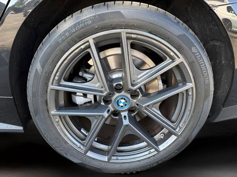 Used 2022 BMW i4 eDrive40 w/ Premium Package image 37