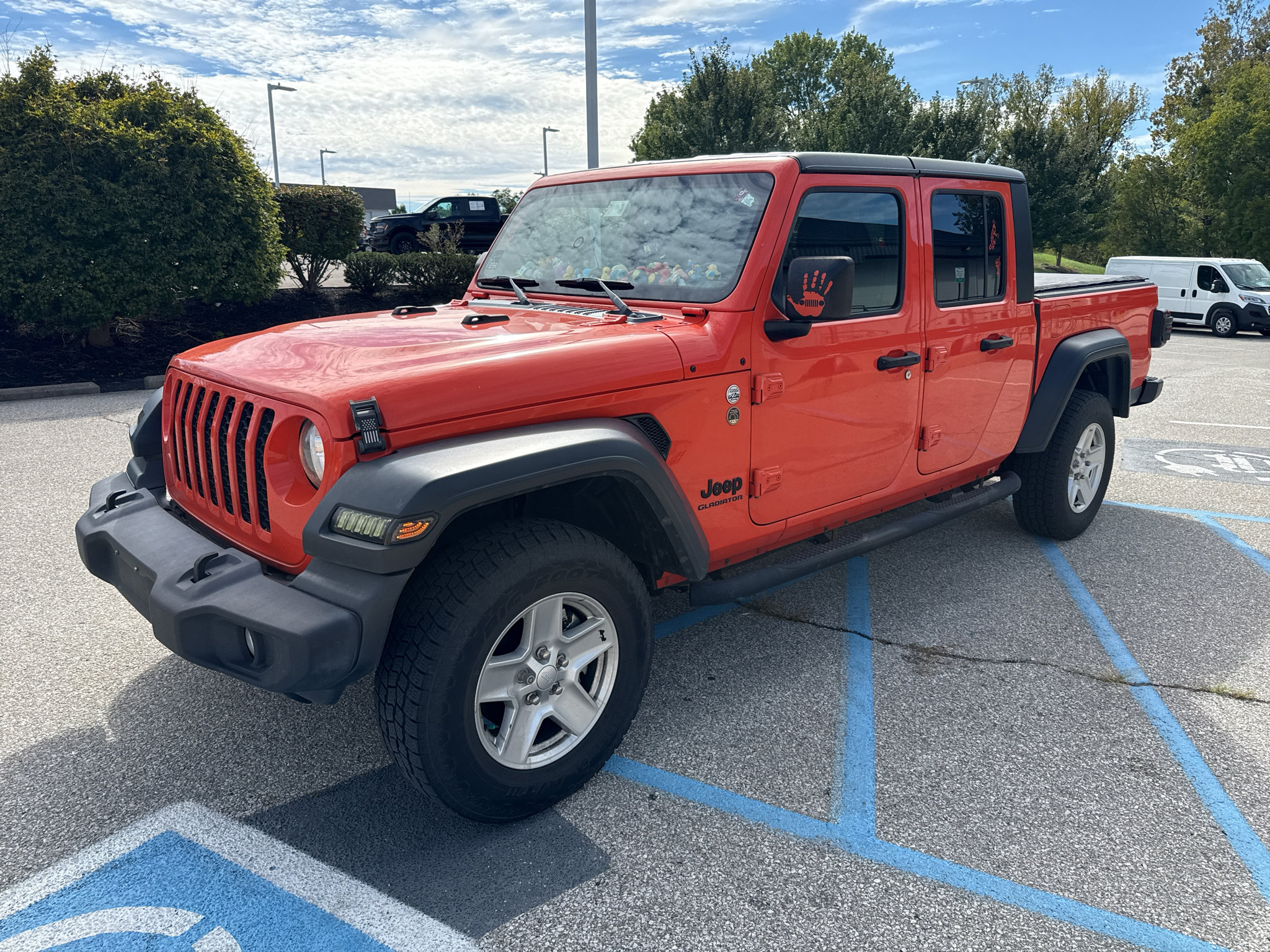 Used 2020 Jeep Gladiator Sport w/ Quick Order Package 24S AWD/4WD image 2