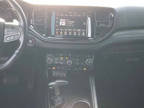 Used 2022 Dodge Durango GT RWD image 15