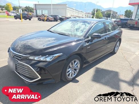 Used 2021 Toyota Avalon XLE FWD image 12