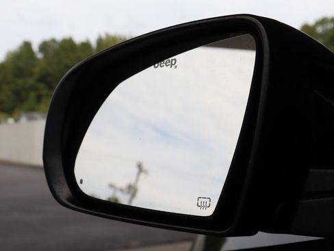 Used 2019 Jeep Compass Limited image 12