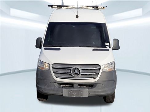 Used 2019 Mercedes-Benz Sprinter 144 Cargo image 11