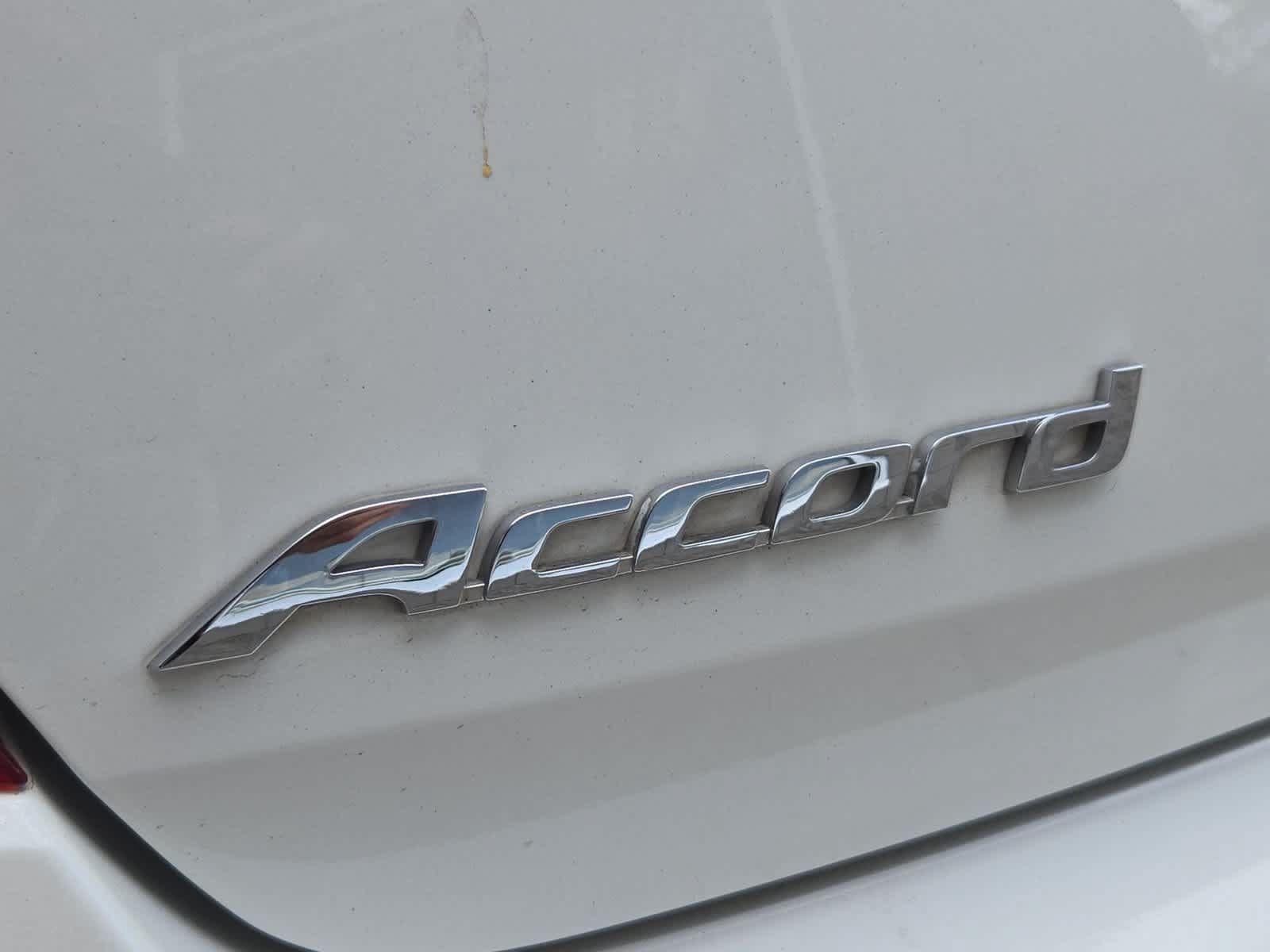Used 2016 Honda Accord Touring image 13