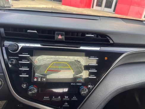 Used 2020 Toyota Camry XSE FWD image 27