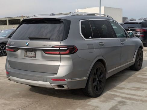 Used 2023 BMW X7 xDrive40i w/ Premium Package image 5