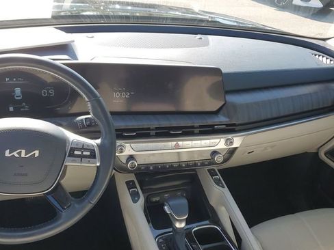 Certified 2023 Kia Telluride EX w/ EX Captain's Chair Package image 13