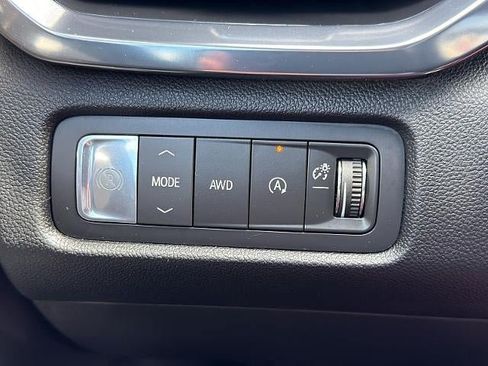 Used 2025 GMC Acadia AT4 w/ Luxury Package AWD/4WD image 41