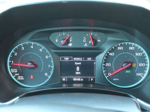 Used 2018 Chevrolet Equinox LT FWD image 28