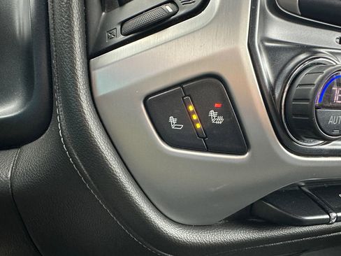 Used 2019 GMC Sierra 1500 SLE w/ SLE Value Package image 17