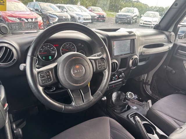 Used 2013 Jeep Wrangler Unlimited Sport w/ Connectivity Group AWD/4WD image 12