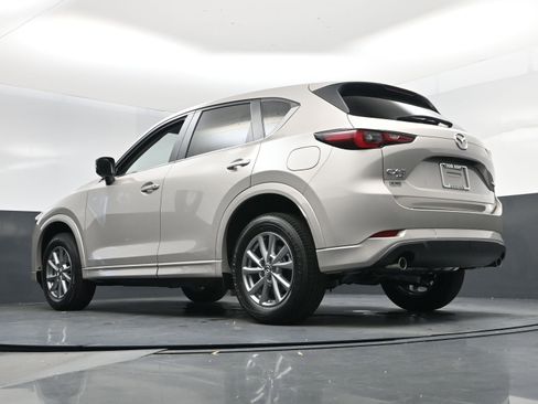 New 2025 MAZDA CX-5 AWD 2.5 S w/ Select Package image 12