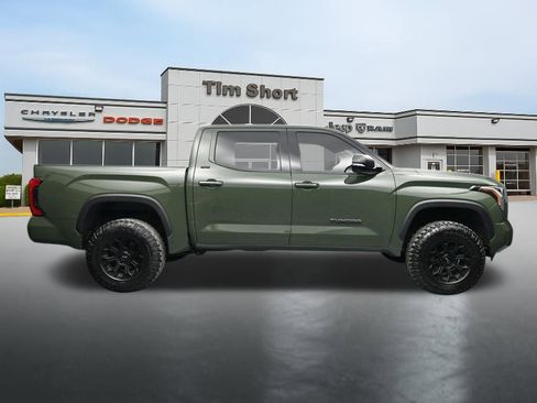 Used 2023 Toyota Tundra SR5 w/ SR5 Premium Package AWD/4WD image 6