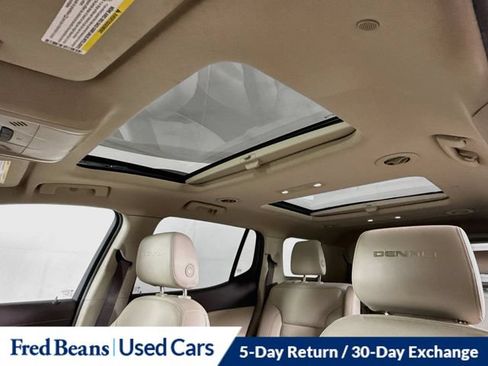 Used 2019 GMC Acadia Denali w/ Technology Package AWD/4WD image 30