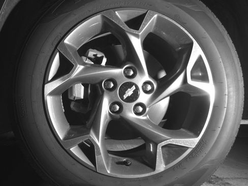 Used 2025 Chevrolet Trax LT FWD image 12