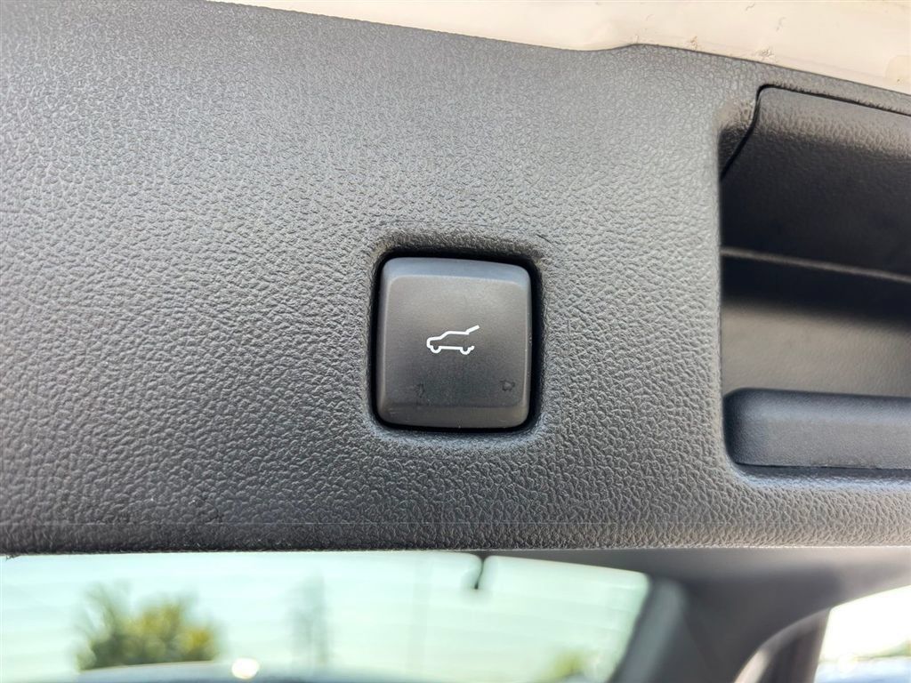 Used 2023 Ford Escape Active FWD image 18