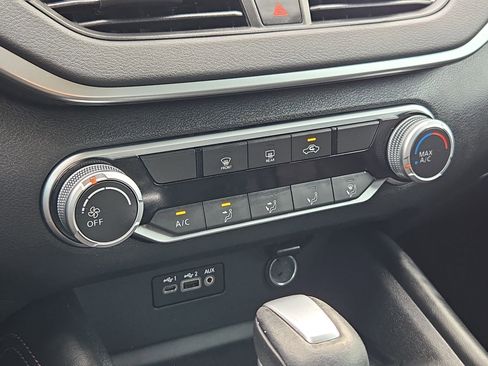 Used 2020 Nissan Altima 2.5 SR FWD image 22