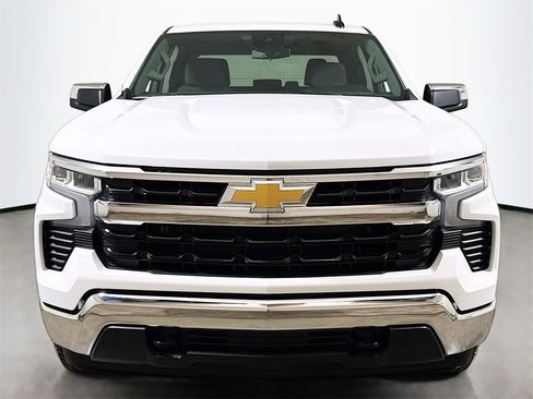 Certified 2026 Chevrolet Silverado 1500 LT image 2