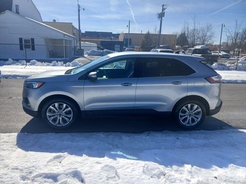 Used 2024 Ford Edge Titanium image 6