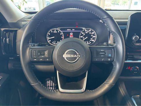 Used 2024 Nissan Pathfinder SV AWD/4WD image 21