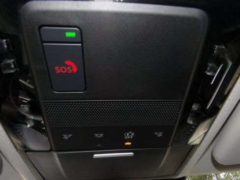 New 2025 Mitsubishi Outlander ES image 23