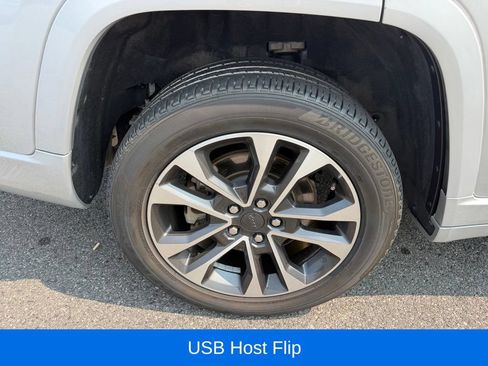 Used 2021 Jeep Grand Cherokee L Overland w/ Luxury Tech Group IV AWD/4WD image 15