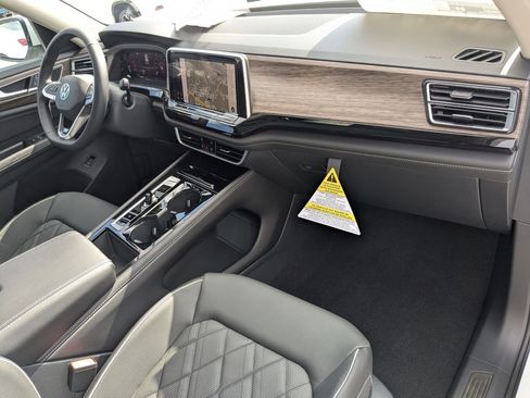 New 2026 Volkswagen Atlas SEL Premium R-Line image 40