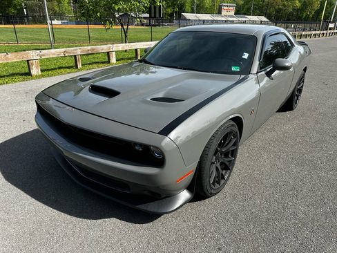 Used 2019 Dodge Challenger R/T Scat Pack w/ Driver Convenience Group RWD image 8